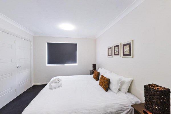 Astina Serviced Apartments - Central Пенрит Номер фото